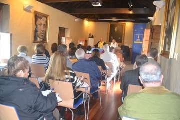Juancho Armas pone el colofón al taller de escritura de la Casa-Museo de Telde (Foto Inma Perera)